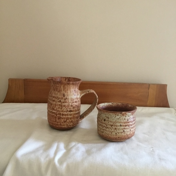 Pottery Cream and Sugar Set - Picture 1 of 6